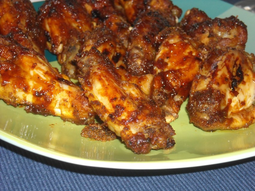 Куриные крылышки (в пряной глазури, BBQ, Чили-манго, )