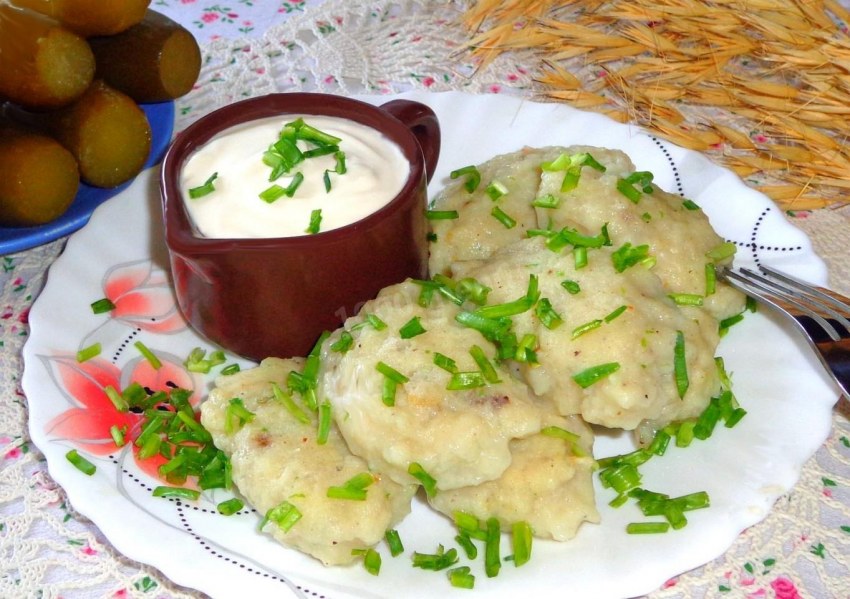 Кнели с картофельным пюре