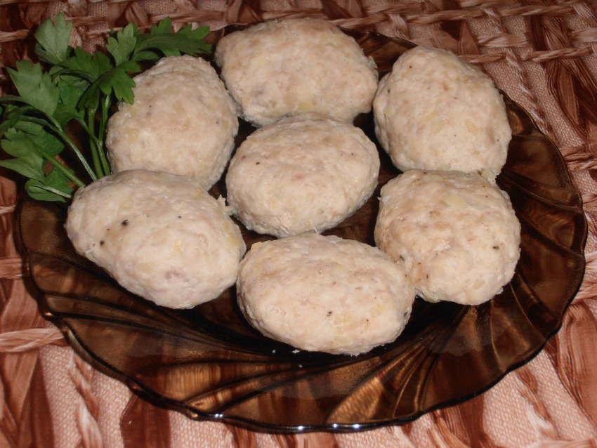 Куриные котлеты на пару