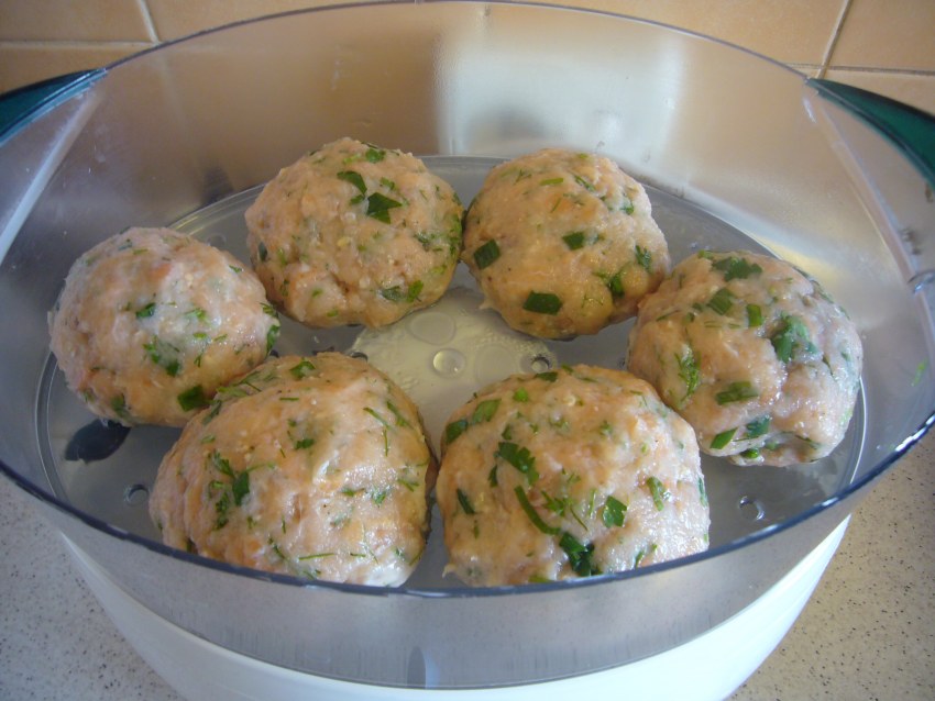Куриные котлеты гв пару