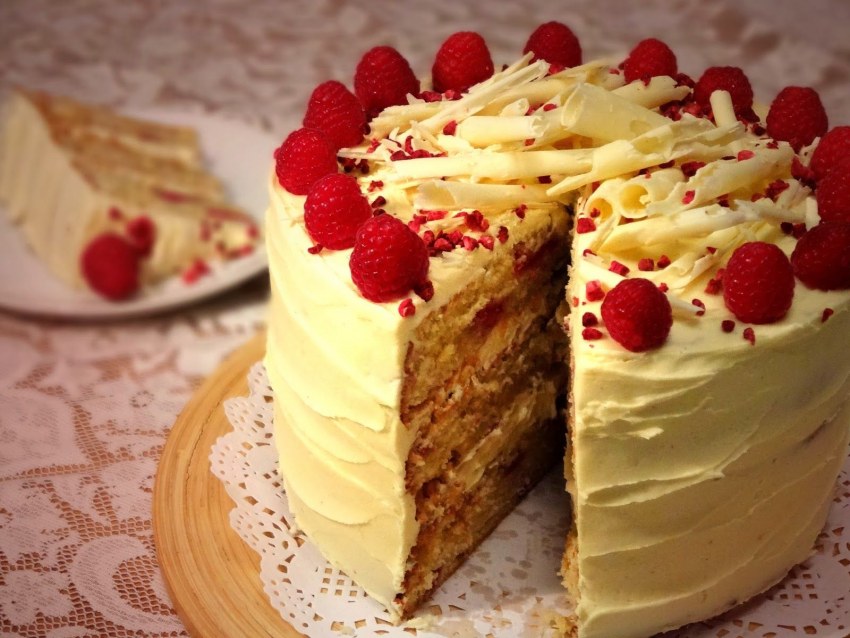 Наполеон с карамелизированными коржами