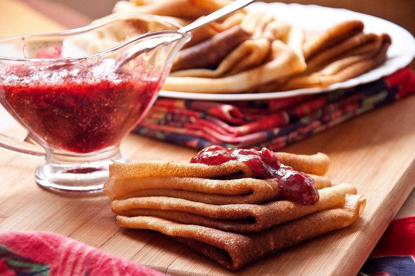 Блины с джемом