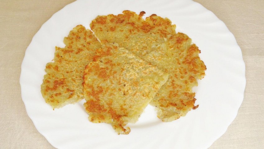 Картофельные драники на сковороде