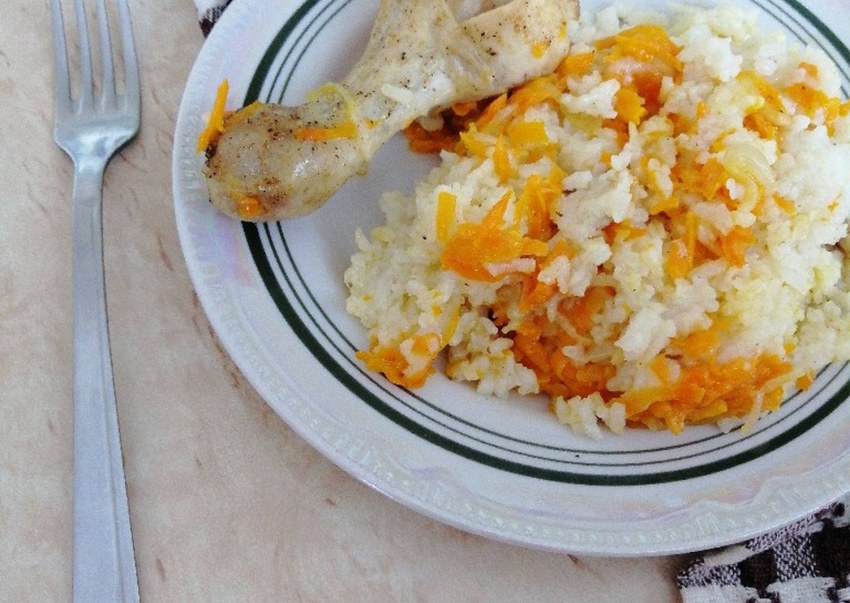 Плов с куриной ножкой