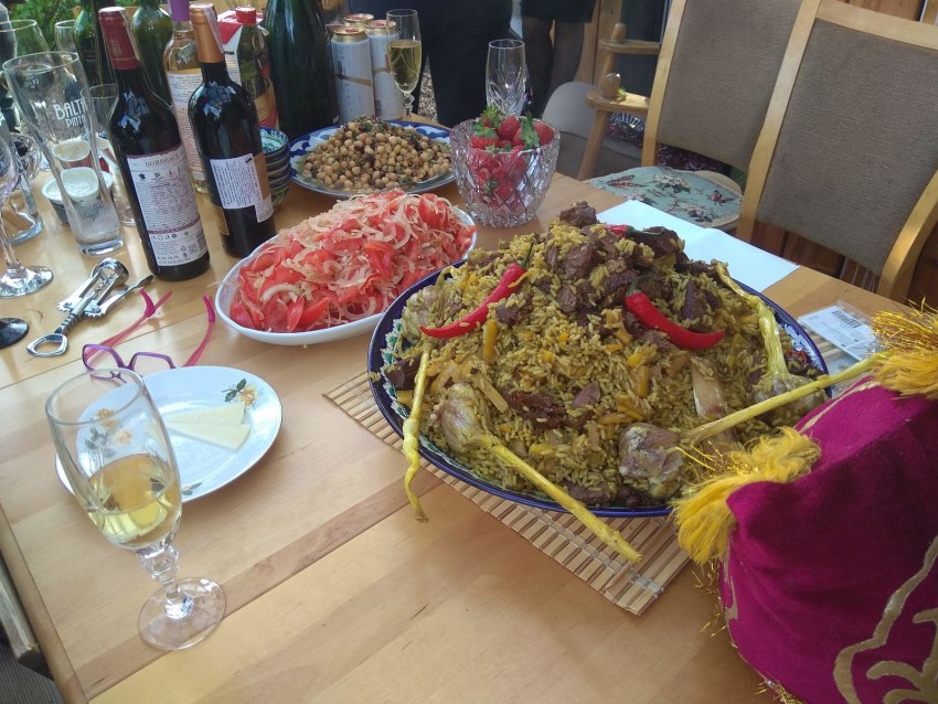 Плов из куриных крылышек