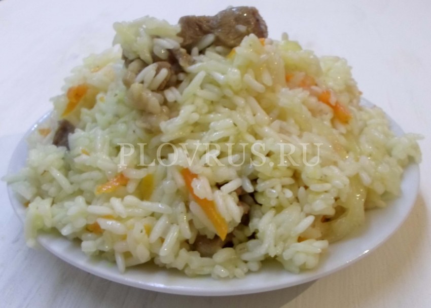 Плов с крылышками в мультиварке