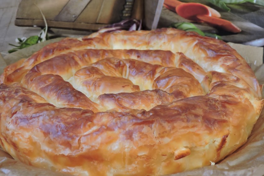 Баница с квашеной капустой