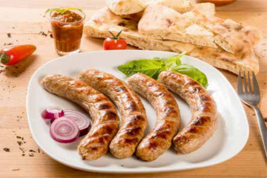 Домашние куриные колбаск