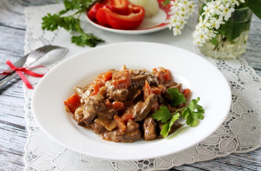 Гуляш куриный