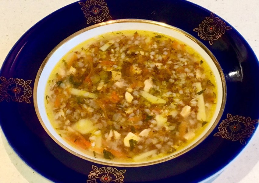 Суп с гречкой и макаронами