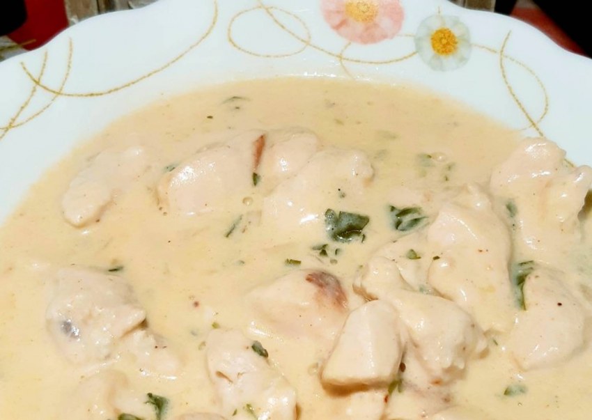 Куриное филе в сливочном соусе