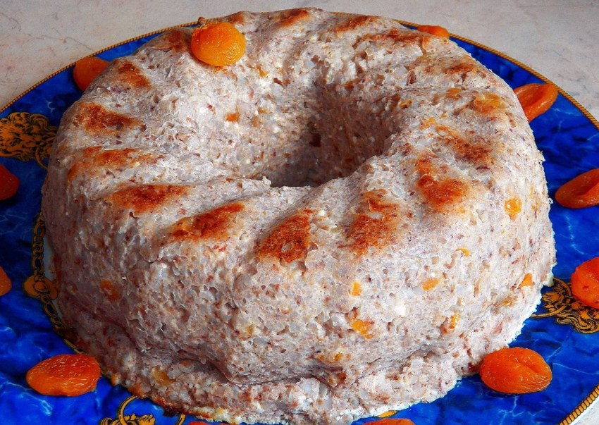 Овсянка с орехами и сухофруктами