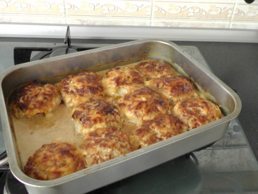 Мясо в жировой сетке в духовке