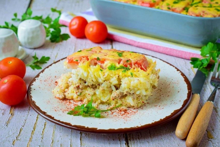 Заливной пирог с мангольдом и сыром