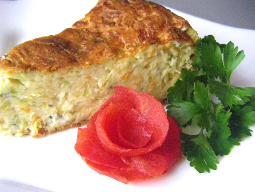 Рисовая запеканка с кабачком и сыром в духовке