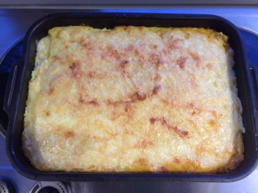 Запеканка с грибами и картофельным пюре