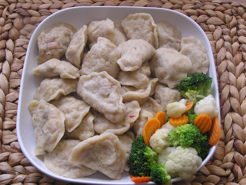 Кнедлики вареники галушки клецки