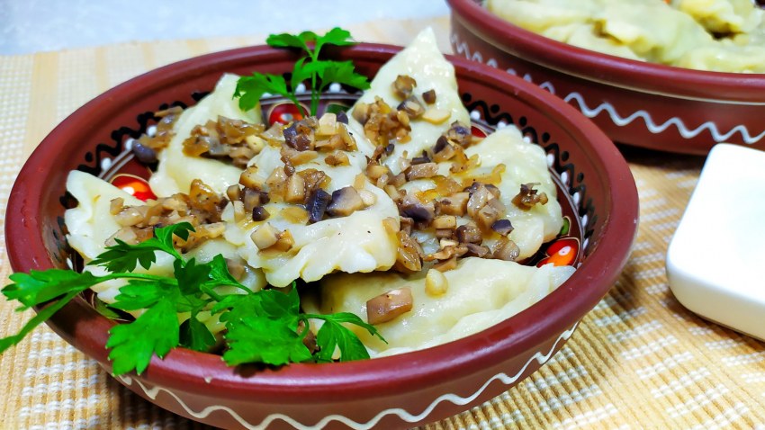 Вареники с грибами