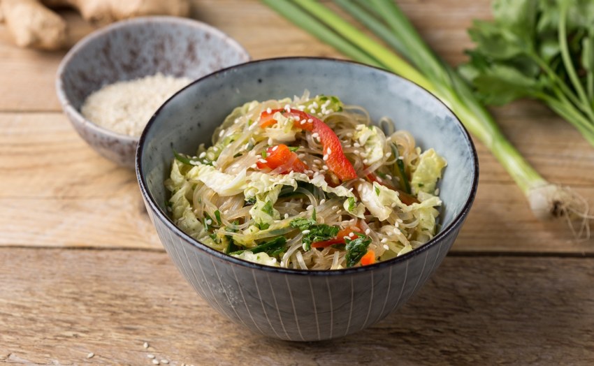 Фунчоза с говядиной и овощами