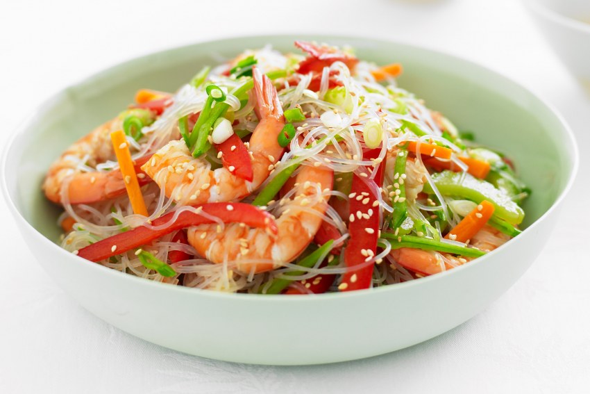 Фунчеза салат с курицей