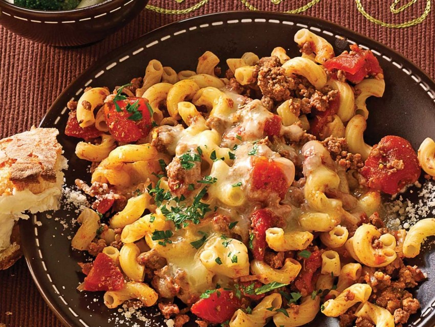Макароны по-флотски с фаршем и овощами