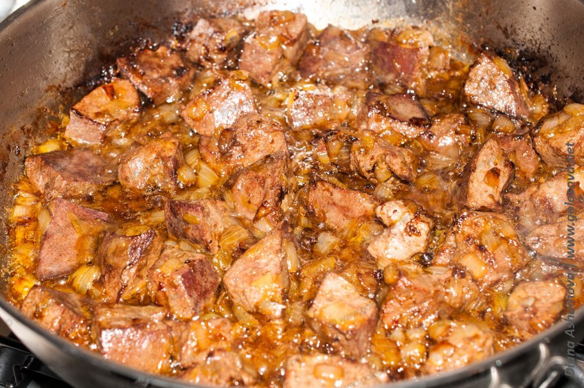 Печень жареная на сковороде