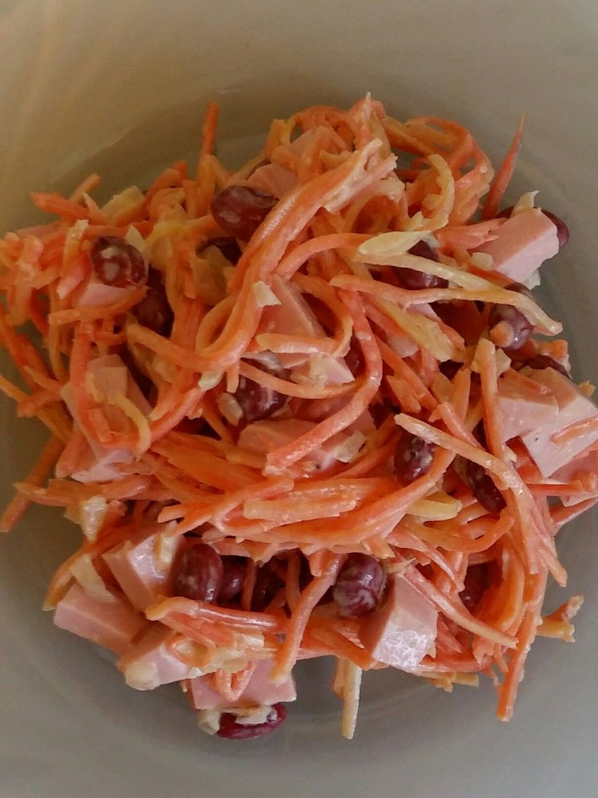 Салат с спаржей и корейской морковью