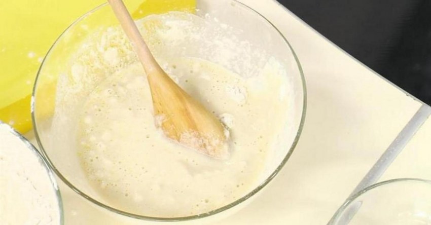 2 Стакана сахара 6 яиц 1.5 стакана сметаны