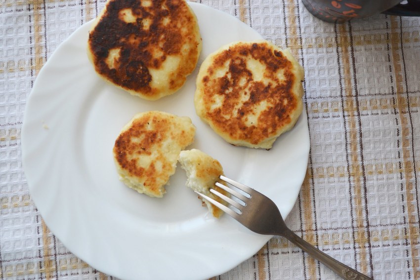 Сырники со сметаной