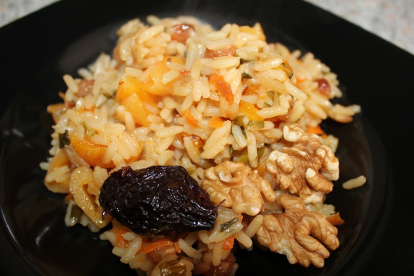 Плов с сухофруктами