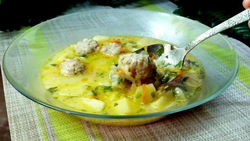 Суп с фрикадельками и макаронами