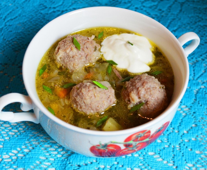 Суп с рыбными фрикадельками