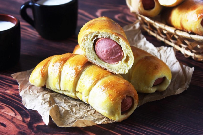 Рожки с сосисками