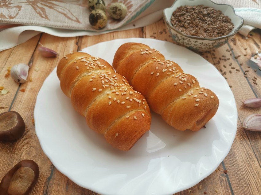 Вкусные сосиски в тесте