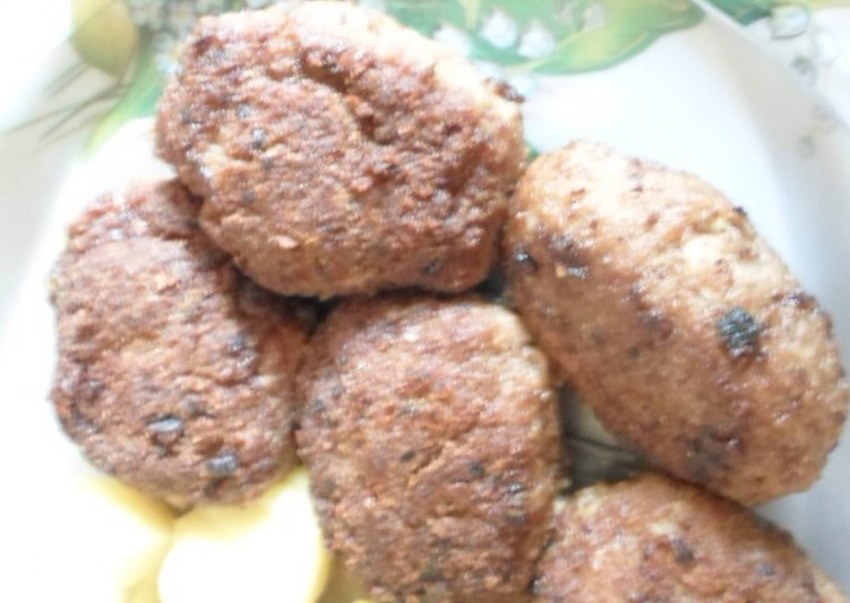 Говяжьи котлеты в мультиварке
