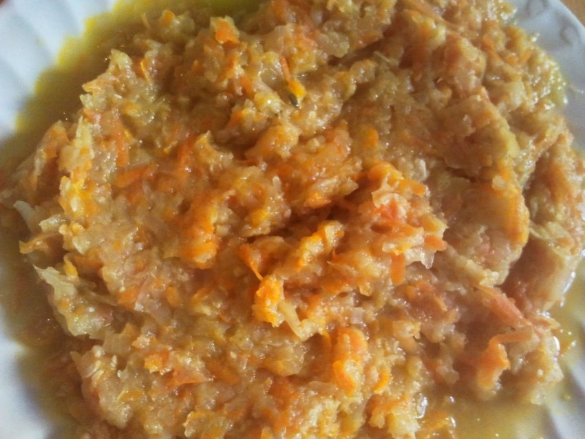 Сахалинские гребешки с баклажанной икрой и картофельным пюре