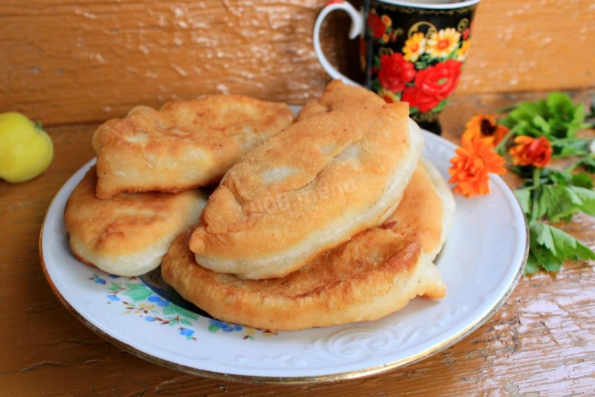 Пирожки жареные на сковороде