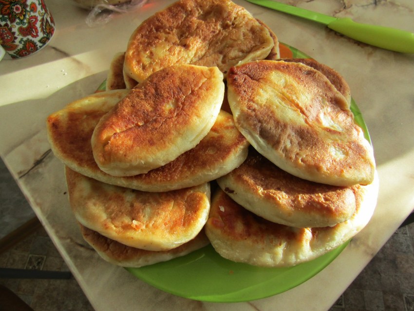 Пирожки с картошкой жареные