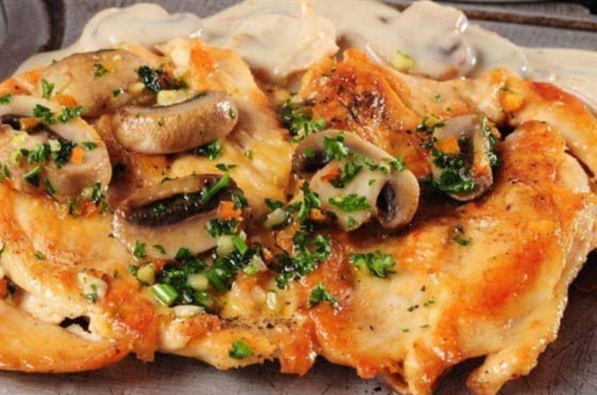 Куриное филе запеченное с грибами
