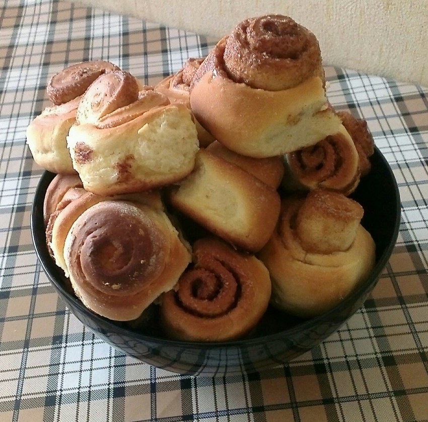 Булочки с корицей и сахаром