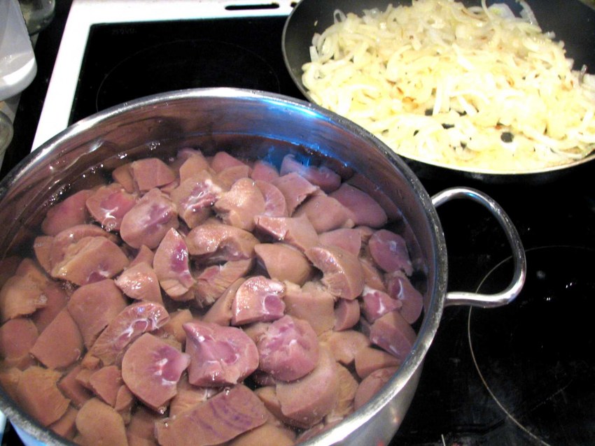 Свинина жареная кусочками