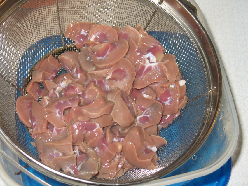 Жареные свиные шкурки по-корейски