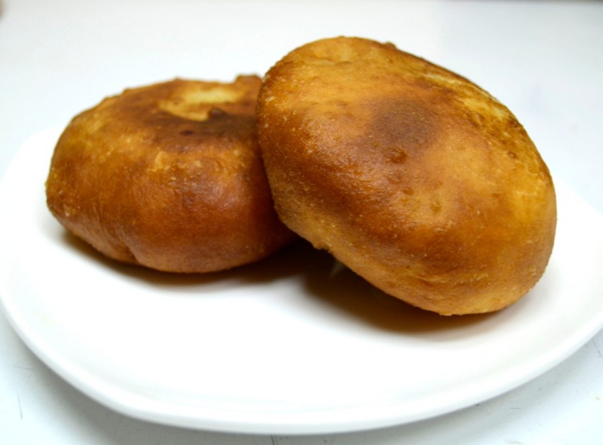Круглые жареные пирожки