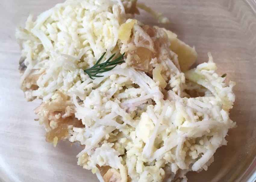 Салат курица ананас грибы сыр