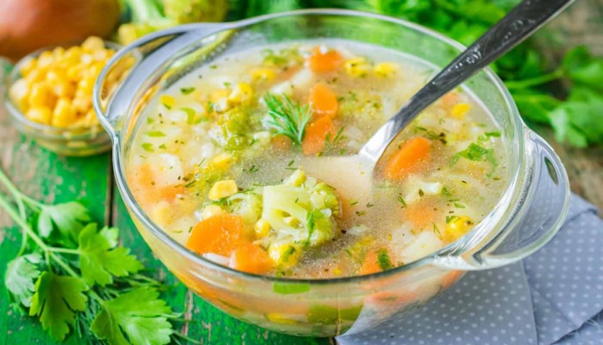 Суп с капустой и яйцом
