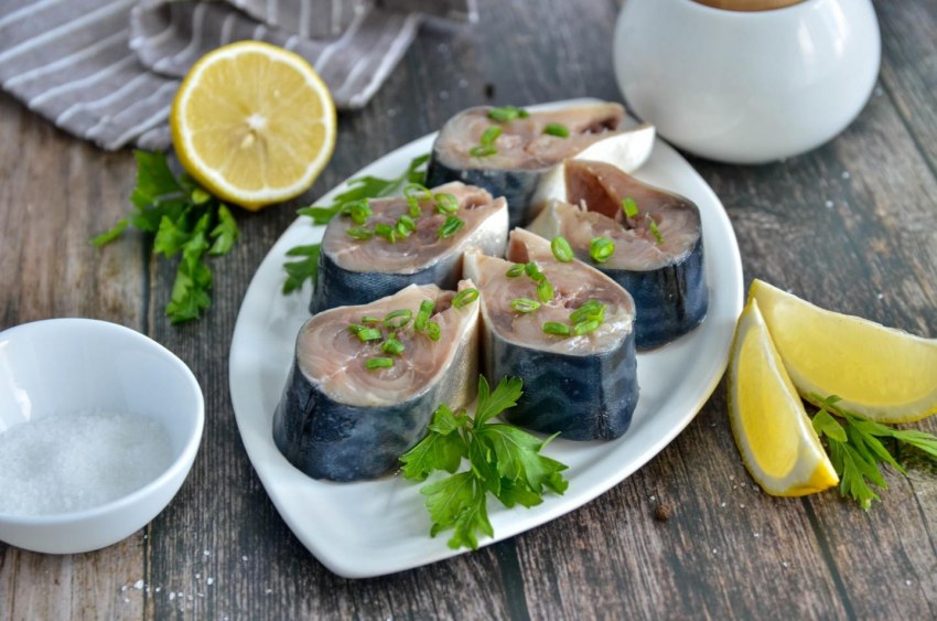 Скумбрия целиком в рассоле