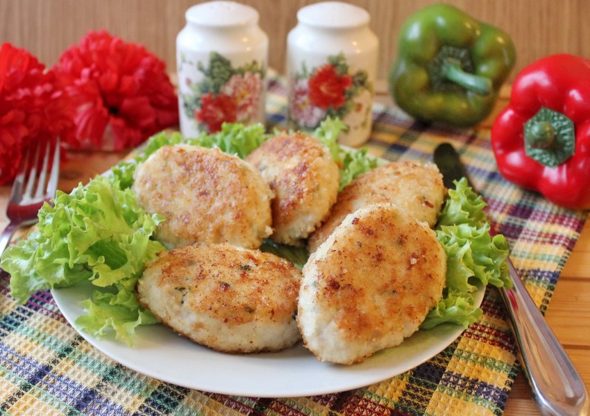 Биточки куриные