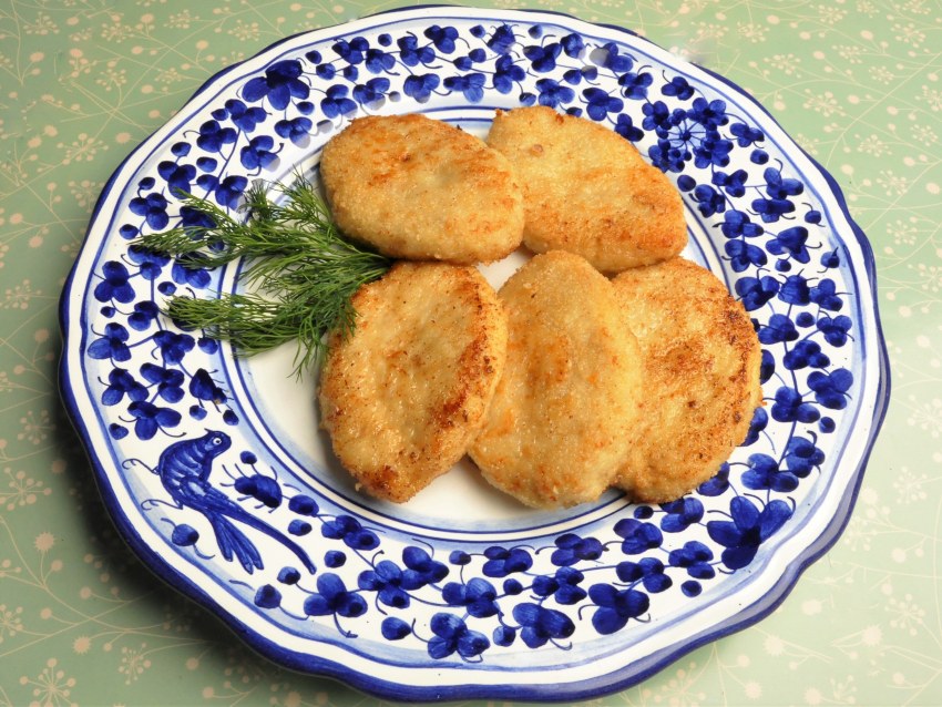 Рыбные котлеты с овощами