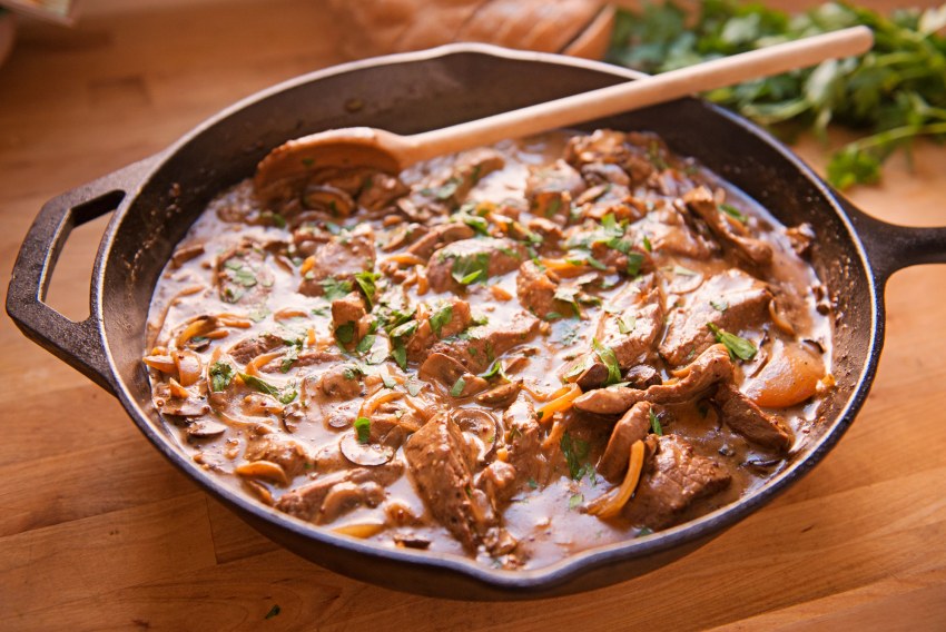 Beef Stroganoff с грибами