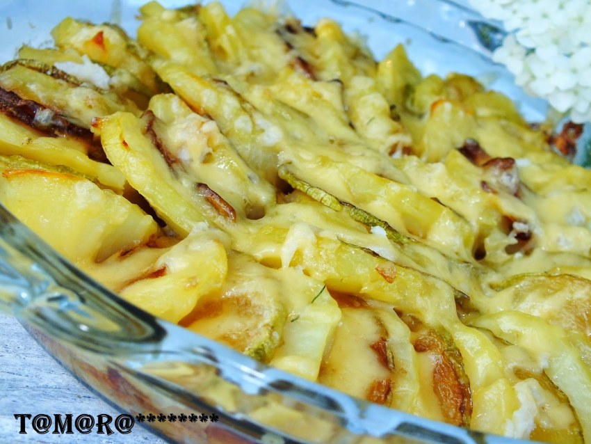 Картофель с кабачками в духовке